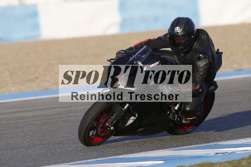 /02 28.-31.01.2025 Moto Center Thun Jerez/gruen-green/79